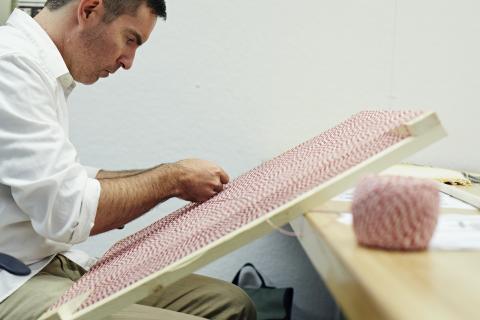 frame loom weaving